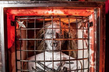 Scary vampires | The Crypt