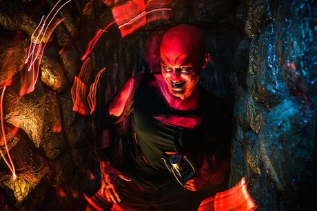 Devil in the wall | Deal with the devil