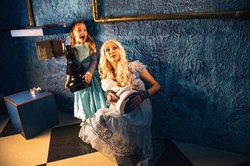 magic room | Alice in Mirrorland escape room